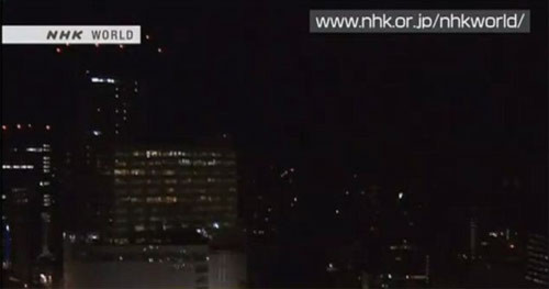Clip nhà chọc trời ở Tokyo rung chuyển vì động đất