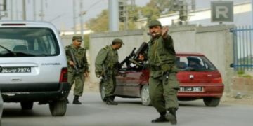 Hơn 800 tù nhân vượt ngục tại Tunisia