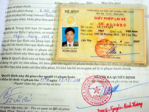 Ông Quí bị phạt hành chính 6 triệu đồng và tước giấy phép lái xe hai tháng Ảnh: Thiên Phước