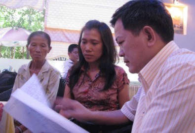 Anh Nhựt tự nguyện ở lại đồn công an và... thắt cổ?