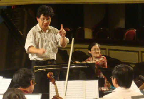 Nghệ sĩ piano Trang Trịnh là một trong thành viên sáng lập của nhaccodien.info.