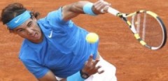 Nadal tiếp tục chật vật ở Roland Garros