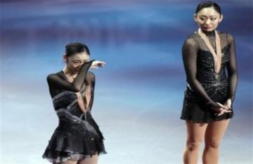 Nhật Bản vô địch thế giới trượt băng nữ lần thứ hai liên tiếp