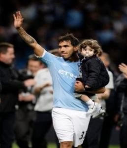 Tevez muốn chia tay Man City