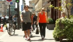 Vẻ đẹp đời thường của Sharapova bên cạnh chồng sắp cưới