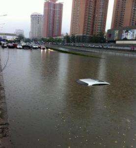 Bắc Kinh rối loạn vì mưa lớn bất thường