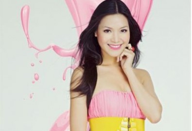 Hoa hậu Thùy Dung bay bổng sắc hồng