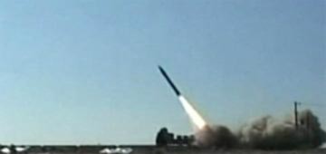 Iran phóng thành công tên lửa tự chế