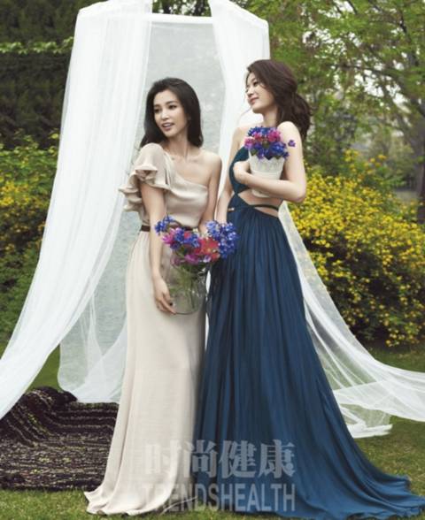 Lily (Lý Băng Băng) và Snow Flower (Jun Ji Hyun) là hai phụ nữ Trung Quốc cuối thế kỷ 19, còn Nina (Lý Băng Băng) và Sophia (Jun Ji Hyun) là hậu duệ của họ ở thời hiện đại.