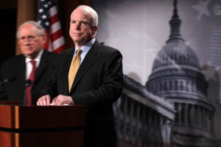 Thượng nghị sĩ John McCain. Ảnh: AFP.