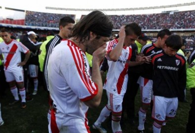 River Plate rớt hạng: Đại địa chấn ở Monumental