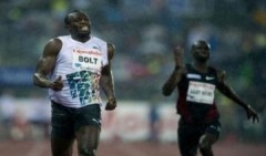 Usain Bolt lại thống trị đường chạy 200 mét