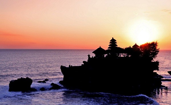 Ngôi đền tuyệt đẹp nằm Ngôi đền tuyệt đẹp nằm