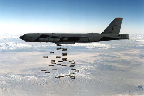 Máy bay B-52H thả bom. Ảnh: USAF
