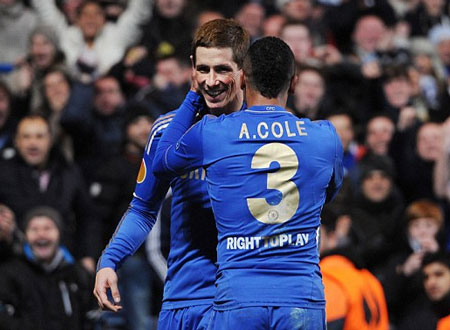 Bàn thắng quyết định của Torres đưa Chelsea tiến vào tứ kết Europa League