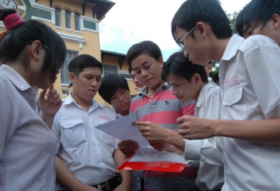 Ngoài thay đổi thứ tự môn thi, những điểm khác về thời gian, đối tượng ưu tiên... của kỳ tuyển sinh 2013 không thay đổi.