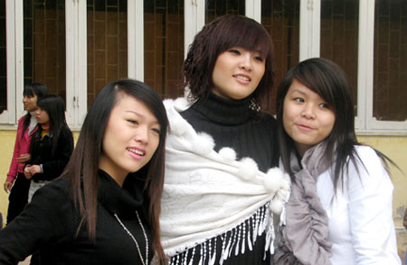 Những màn “lột xác” ngoạn mục của các cô em gái sao Việt 8
