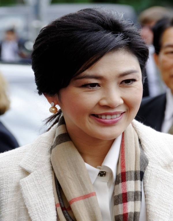 Vẻ đẹp hút hồn của nữ Thủ tướng Thái Lan 6