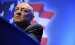 Cựu Giám đốc CIA James Woolsey. (Ảnh: Reuters)