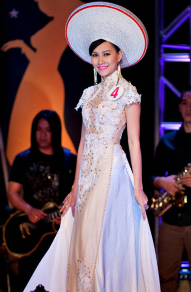 Người đẹp Nhật Bản gốc Việt lên ngôi Hoa hậu Việt Nam toàn cầu 2013