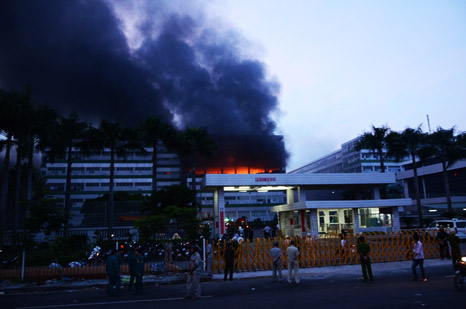 Vụ hỏa hoạn xảy ta tại  khu hành chính công ty Pou Yuen Việt Nam