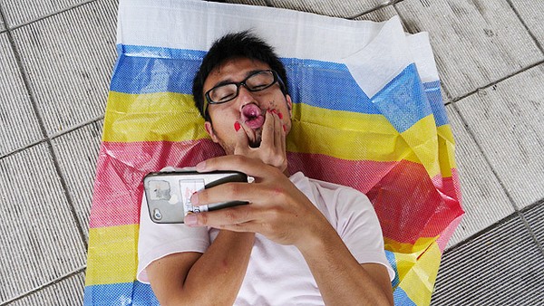 Chàng trai F.A gây sốt với những kiểu Chàng trai F.A gây sốt với những kiểu