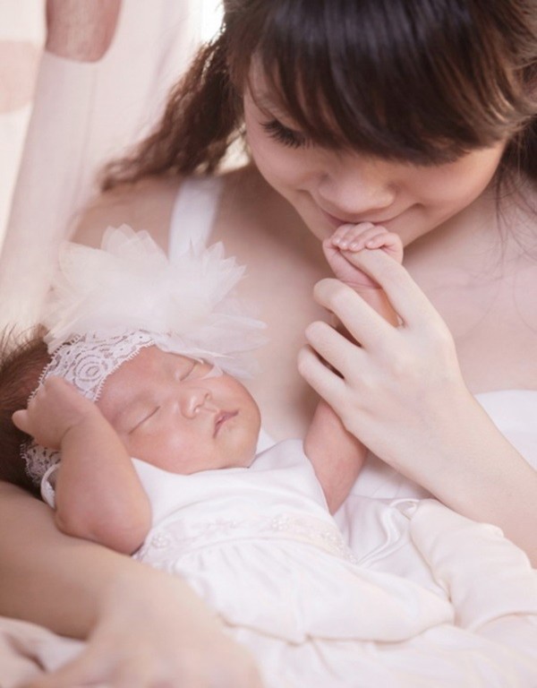 Lý Hải khoe bộ ảnh siêu đáng yêu của con gái 9 Lý Hải khoe bộ ảnh siêu đáng yêu của con gái 9