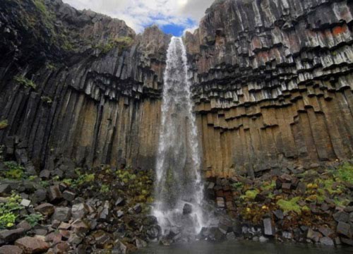 Những thác nước "kỳ lạ" nhất thế giới - 10