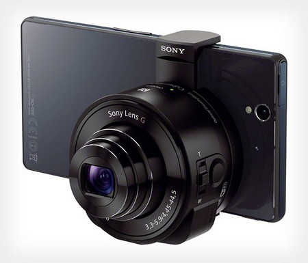 Ống kính đặc biệt gắn vào mặt sau của smartphone để biến sản phẩm thành máy ảnh chuyên nghiệp