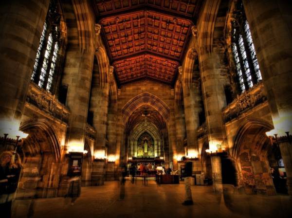 Những địa danh giống hệt trường Hogwarts trong Harry Potter 4 Những địa danh giống hệt trường Hogwarts trong Harry Potter 4