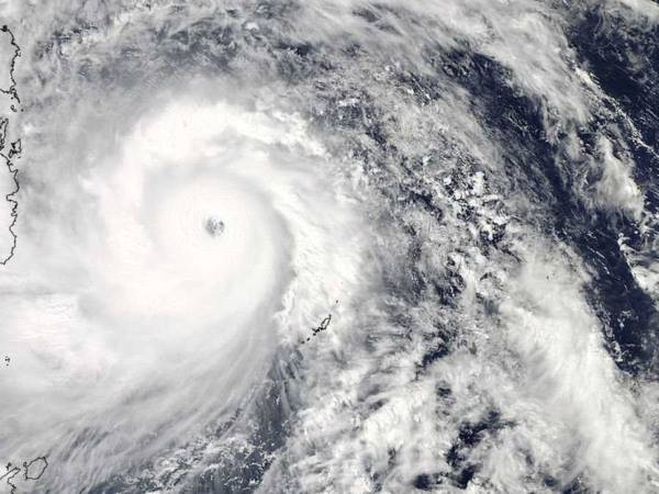 Haiyan được đánh giá là siêu bão mạnh nhất trong lịch sử nhân loại 2