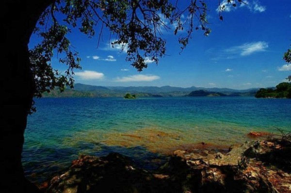 Những sông, hồ tử thần nổi tiếng của thế giới thiên nhiên 3 Những sông, hồ tử thần nổi tiếng của thế giới thiên nhiên 3