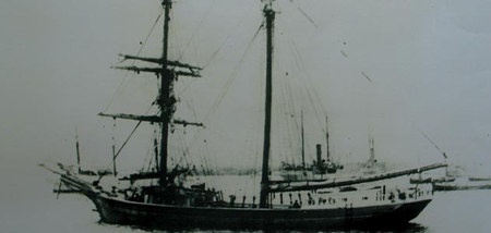 Ảnh chụp tàu Mary Celeste tại Bảo tàng lưu trữ Cumbeland, Amherst, Nova Scotia Canada.