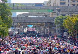 bieu tinh thai lan 2