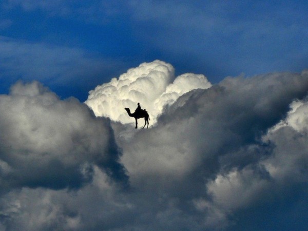 Nhiếp ảnh: Hành trình "đi mây về gió" trên những đám mây lạ 1