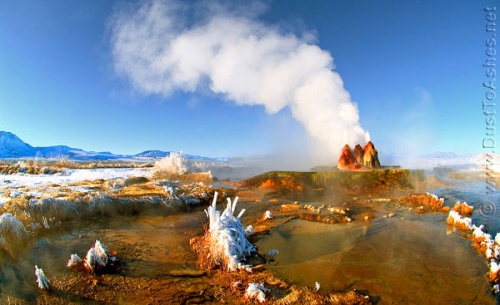 Mạch nước Fly Geyser - cảnh đẹp ngoài hành tinh