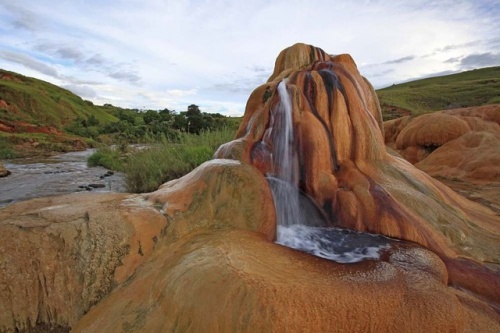 Mạch nước Fly Geyser - cảnh đẹp ngoài hành tinh