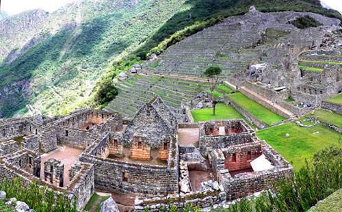 Thám hiểm vùng đất Inca huyền thoại Thám hiểm vùng đất Inca huyền thoại