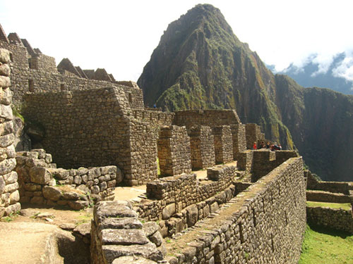 Thám hiểm vùng đất Inca huyền thoại Thám hiểm vùng đất Inca huyền thoại