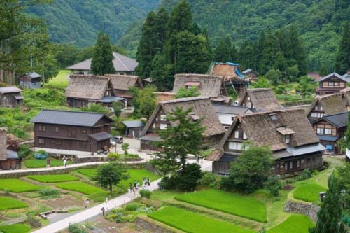 Độc đáo hai ngôi làng cổ Nhật Bản - 15
