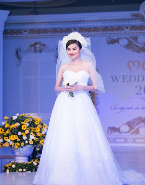 Hoa hậu Diễm Hương lần đầu lên tiếng về scandal lấy chồng 2 Hoa hậu Diễm Hương lần đầu lên tiếng về scandal lấy chồng 2