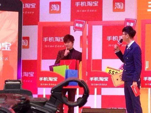 Lee Min Ho bị soi cử chỉ điệu đà, nữ tính 2 Lee Min Ho bị soi cử chỉ điệu đà, nữ tính 2