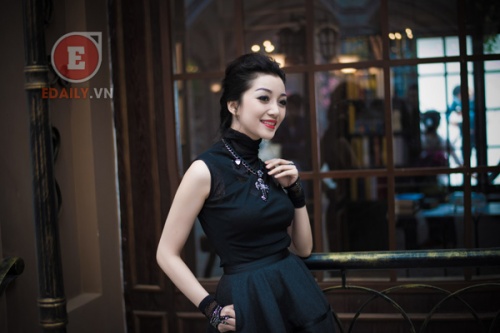 pham thu ha dep quy phai 14 Họa mi Phạm Thu Hà đẹp quý phái trong vườn Opera