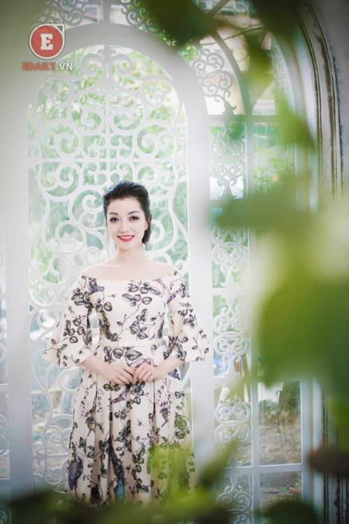 pham thu ha dep quy phai 6 Họa mi Phạm Thu Hà đẹp quý phái trong vườn Opera