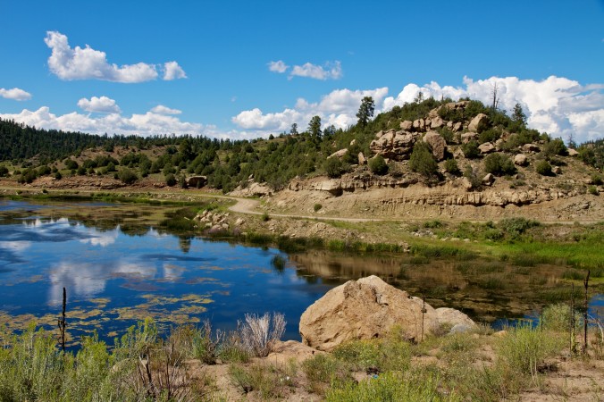 Ảnh: Một file ảnh hồ sơ của Dulce Lake, N.M. Phil Schneider cho biết ông gặp người ngoài hành tinh trong lúc đang làm việc tại một căn cứ quân sự bí mật tại Dulce vào năm 1979. (Ảnh: Christopher Nicol/Wikimedia Commons)