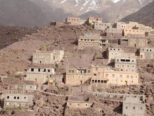 Giải mã nguồn gốc đống đá cuội khổng lồ ở Maroc