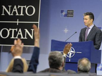 Tổng thư ký NATO Anders Fogh Rasmussen trong buổi họp báo ngày hôm qua 02/04/2014, tại Brussels, Bỉ
REUTERS/Laurent Dubrule
