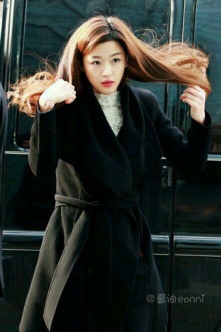 Tiết lộ thù lao Jeon Ji Hyun nhận được khi hợp tác Tạ Đình Phong 1 Tiết lộ thù lao Jeon Ji Hyun nhận được khi hợp tác Tạ Đình Phong 1