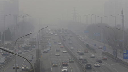 Đường phố Bắc Kinh mù mịt trong khói bụi