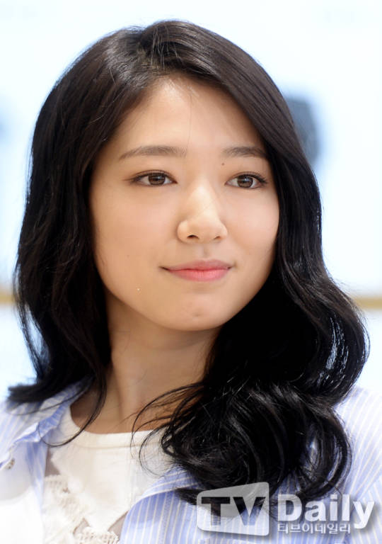 Park Shin Hye xinh long lanh, dịu dàng trước ống kính 8 Park Shin Hye xinh long lanh, dịu dàng trước ống kính 8
